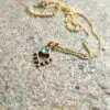 Collier fin doré et pendentif labradorite