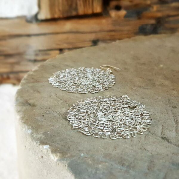 Grandes boucles d'oreilles nid d'abeille argent - Image 4