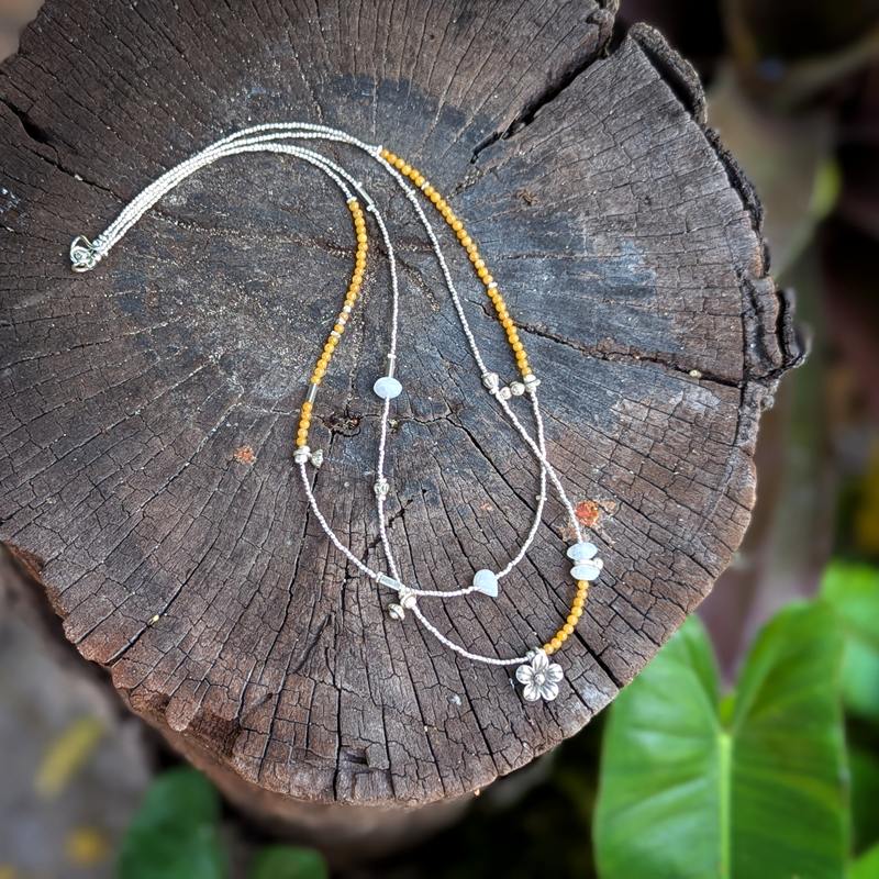 Collier double rang en calcite jaune