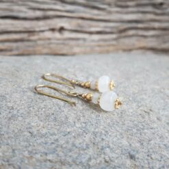 Boucles d'oreilles pierre de lune dorées