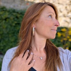 Longues boucles d'oreilles en argent martelé