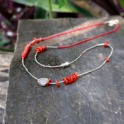 Sautoir en corail rouge et argent