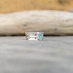 Bague calcédoine et argent martelé