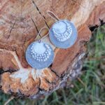 Boucles d'oreilles disques martelés en argent